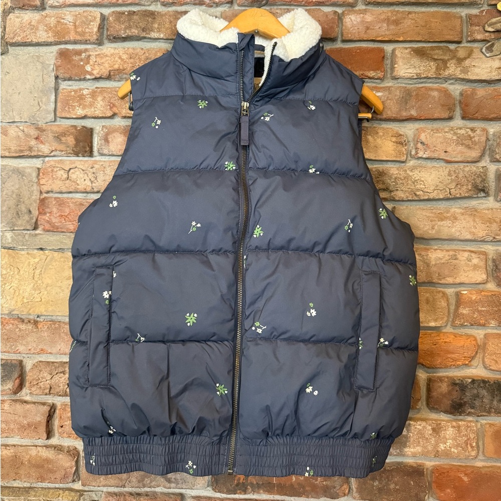 Blue puffer vest new without tags neverr worn